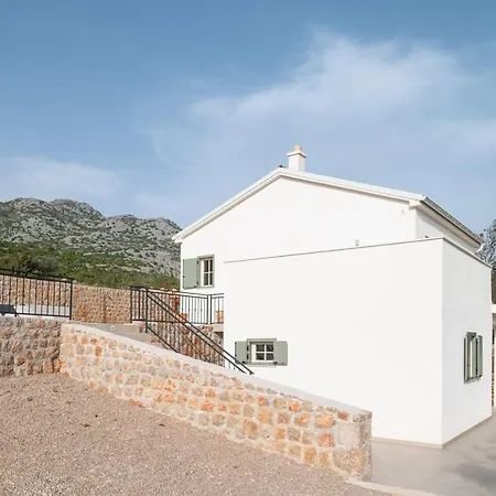 Casa Sorelle Sea View Infinity Heated Pool 塞利讷