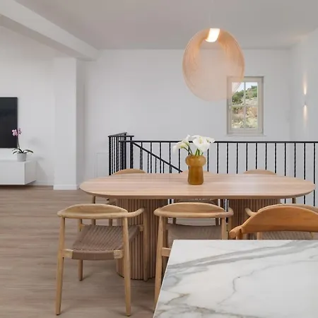 Casa Sorelle Sea View Infinity Heated Pool 别墅 塞利讷