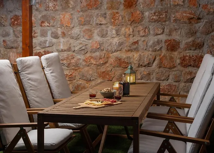 Casa Sorelle Sea View Infinity Heated Pool Villa *