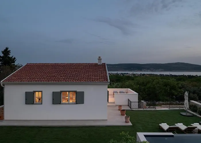 וילה Casa Sorelle Sea View Infinity Heated Pool סלינה