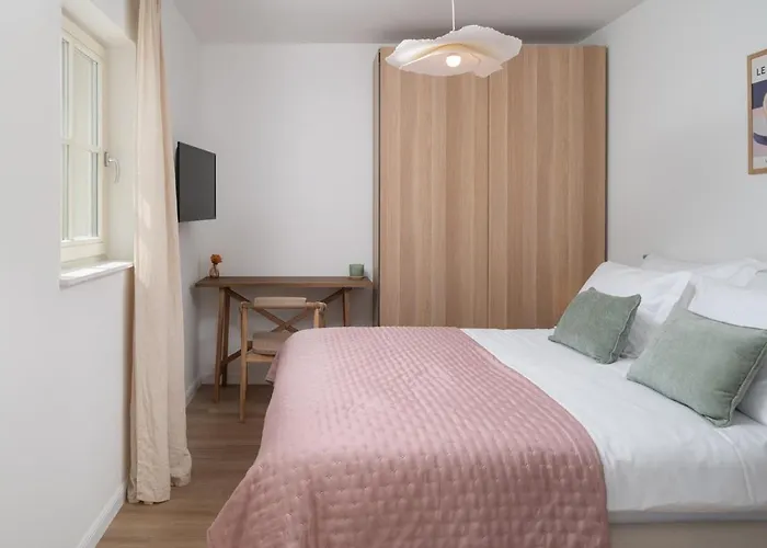 Casa Sorelle Sea View Infinity Heated Pool Villa *