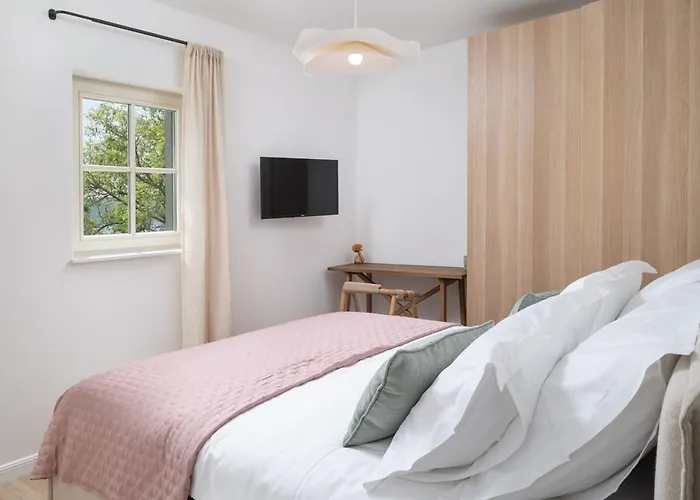 Casa Sorelle Sea View Infinity Heated Pool Seline