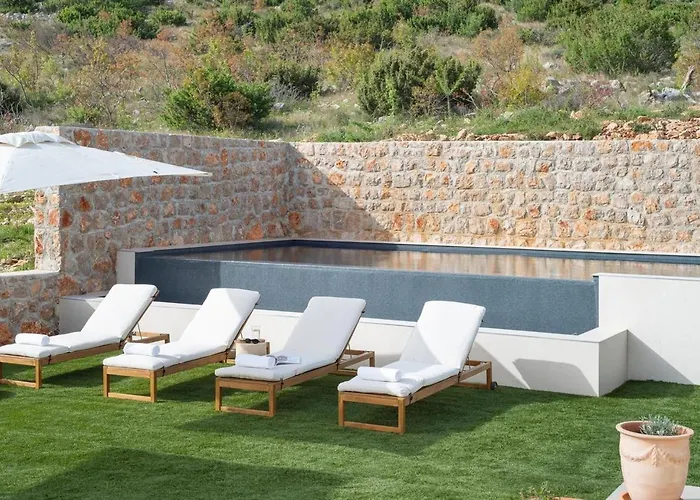 Casa Sorelle Sea View Infinity Heated Pool Villa Seline